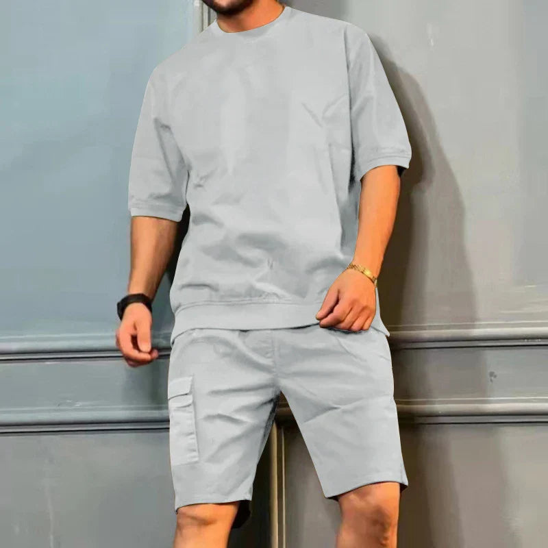 Jaiden - T-shirt Oversized e Pantaloncini Cargo