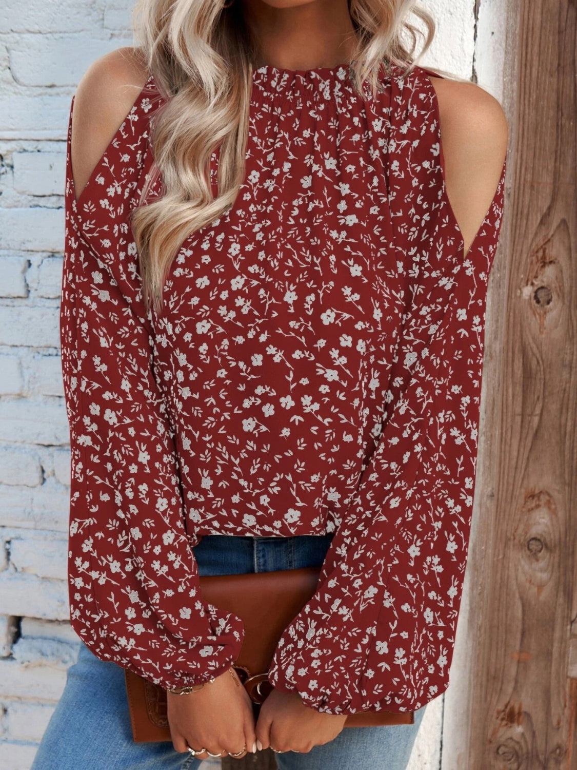 Sydney - Elegante blusa floreale a maniche lunghe con spalle scoperte