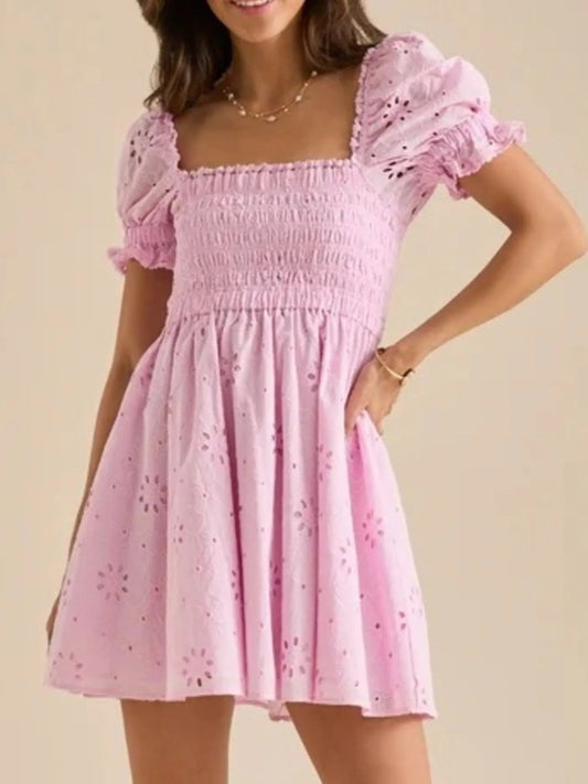 Emily - Minidress con maniche a sbuffo e schiena scoperta