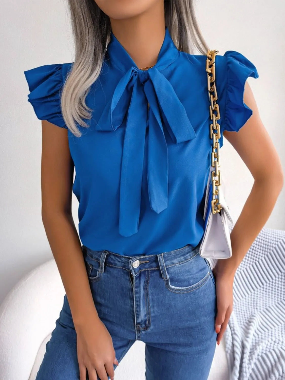 Marielle - Blusa con volant e fiocco al collo