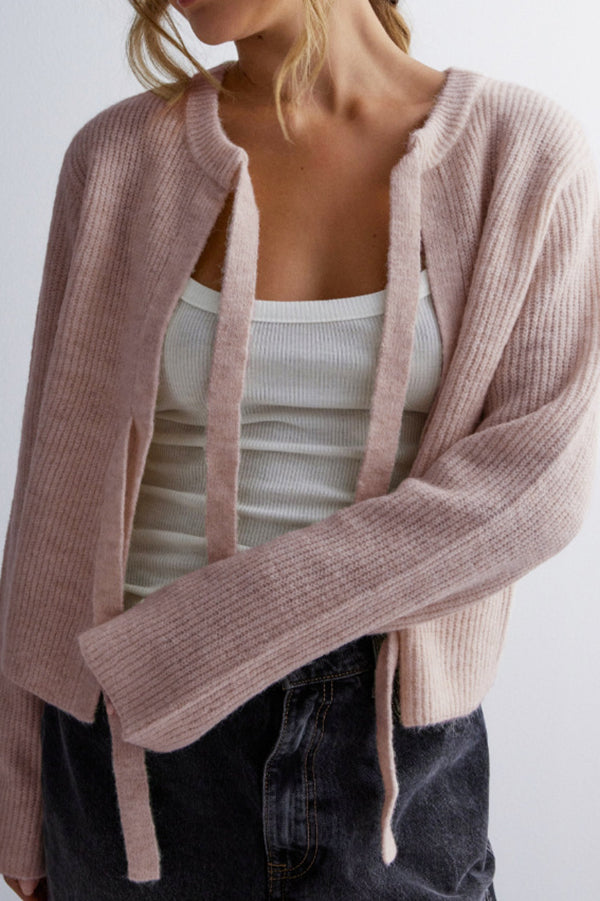 Korinna - Cardigan chic in maglia con chiusura a lacci