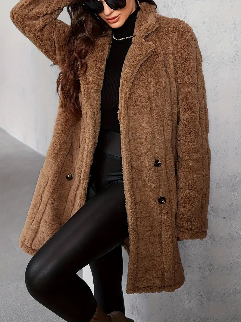 Ceretta - Cappotto doppiopetto con revers vaporosi