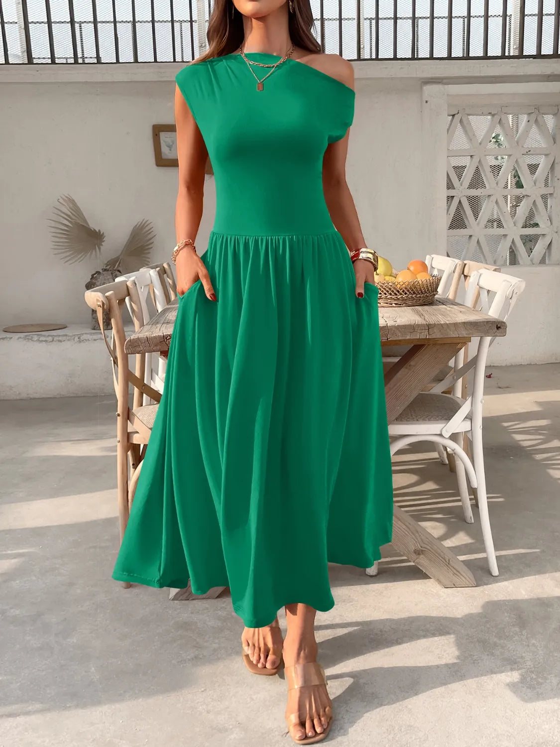 Miriam - Elegante abito monospalla
