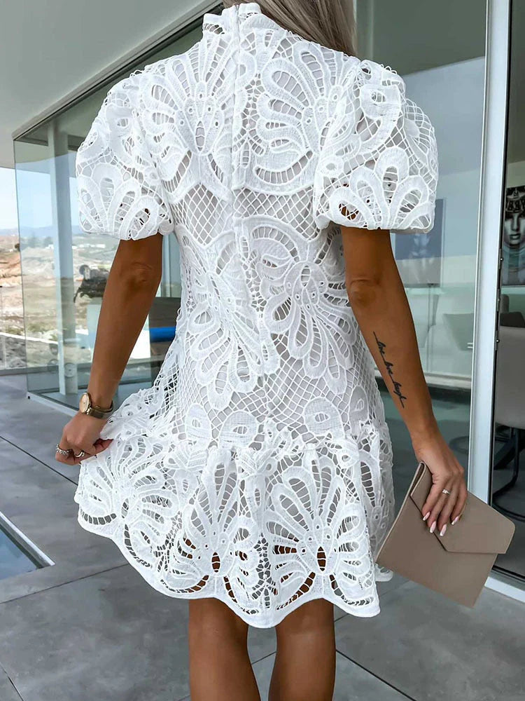 Antoinette - Elegante abito in pizzo ricamato