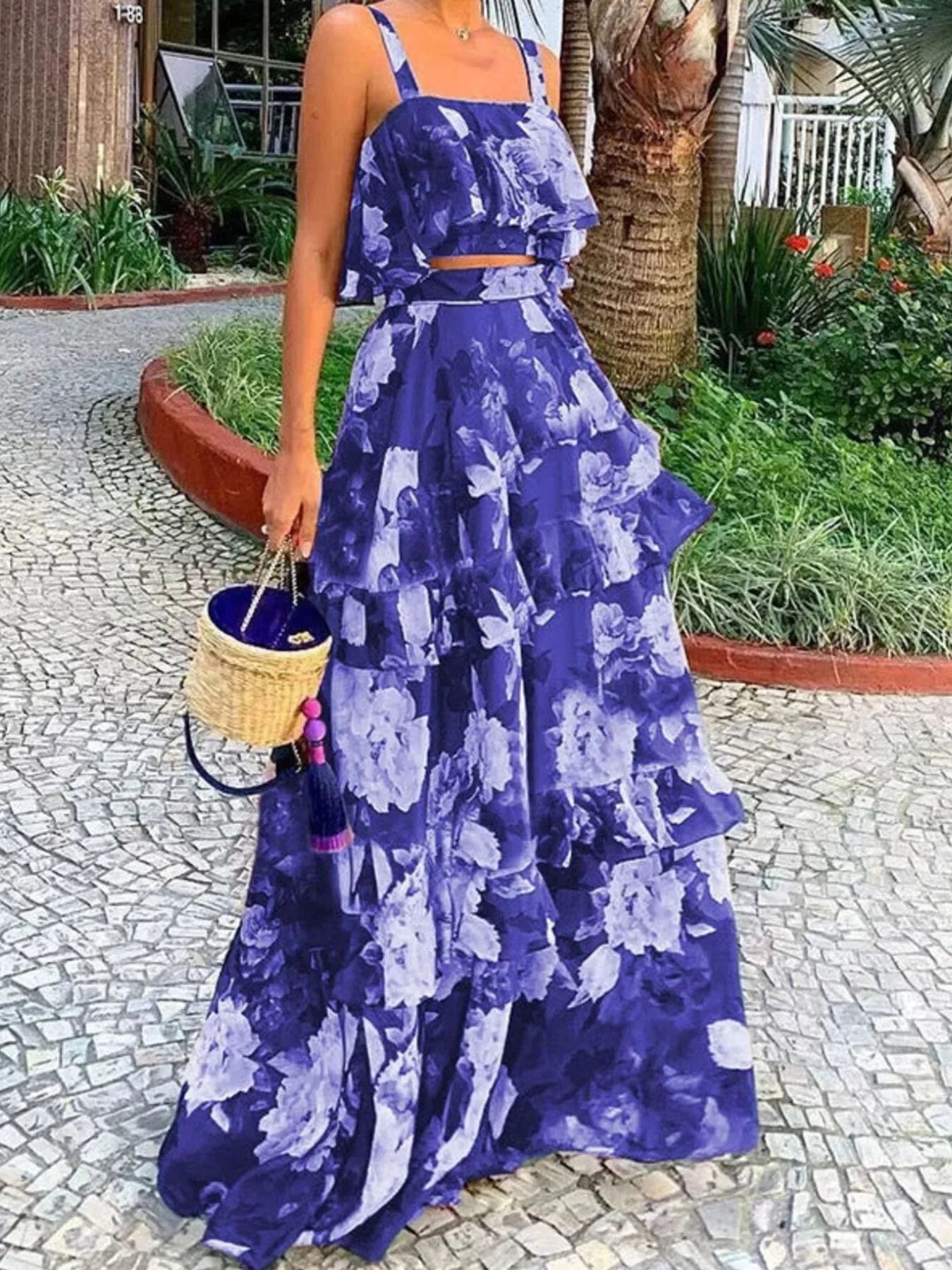 Leslie - Completo elegante con top corto a spalline e gonna ampia a balze