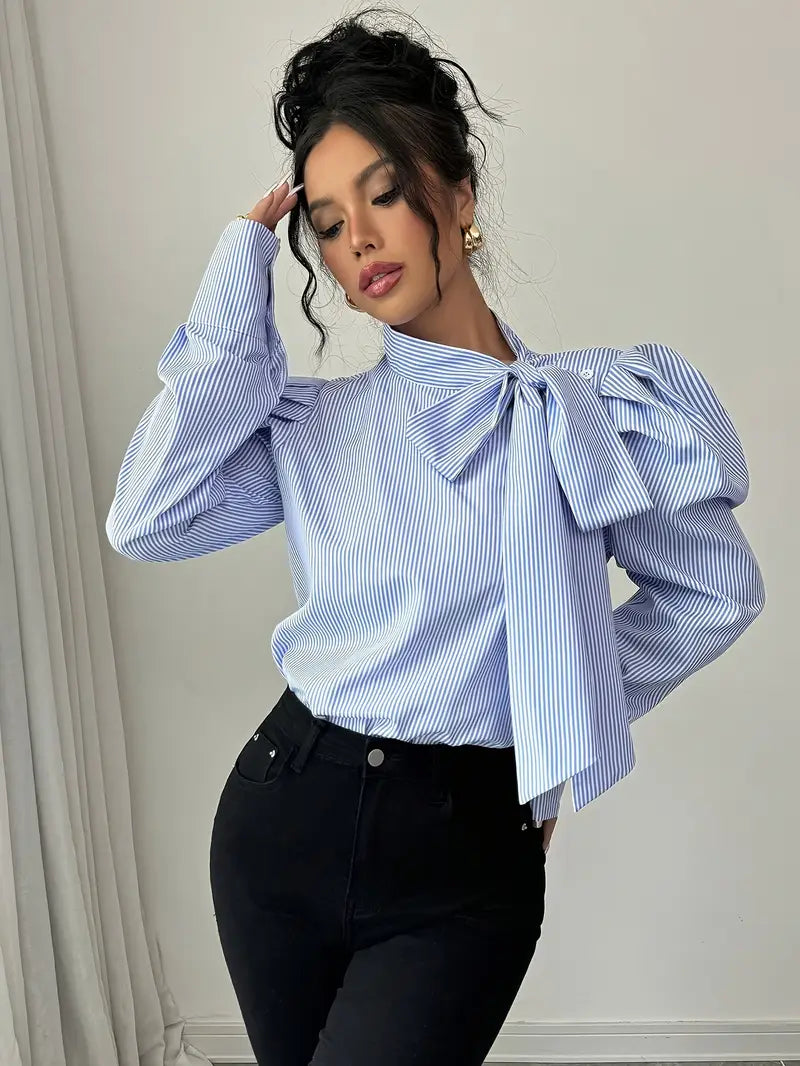 Aurelia - Camicia a righe con cravatta al collo e grande fiocco