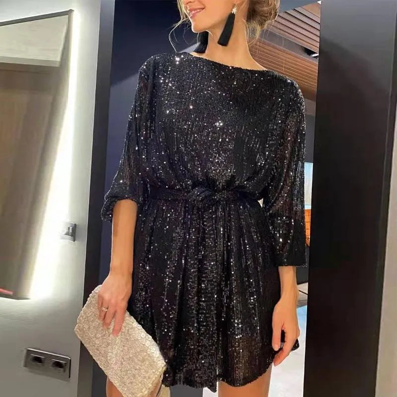 Madeline - Elegante abito con maniche lunghe in paillettes a trapezio