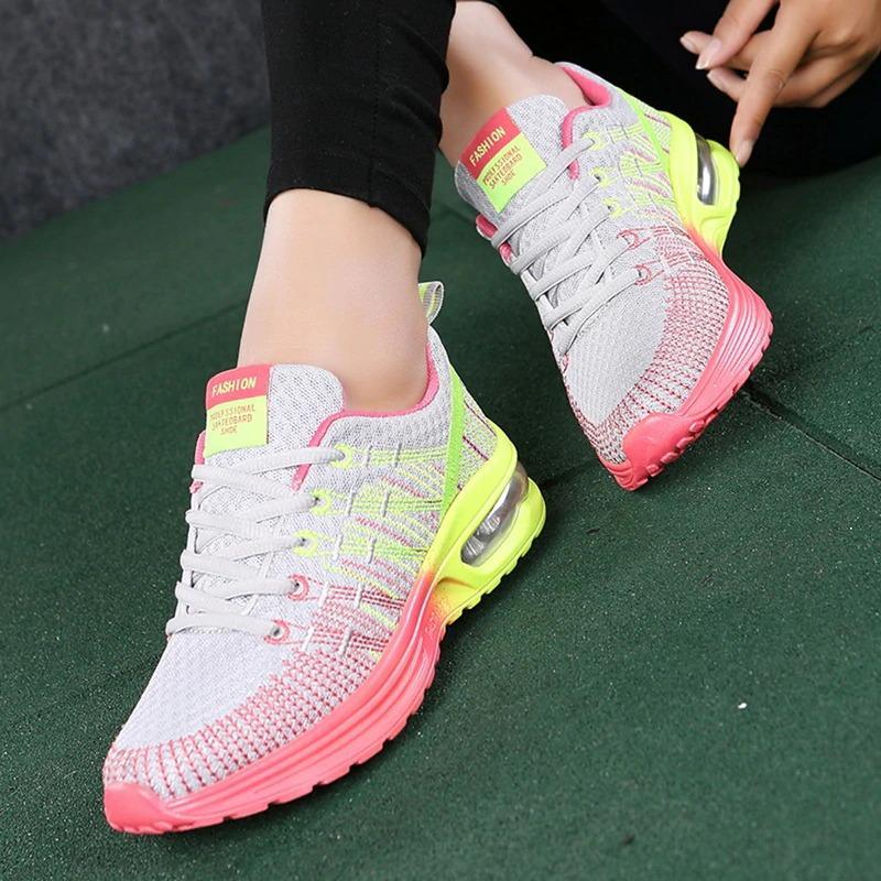 Comode scarpe casual da donna
